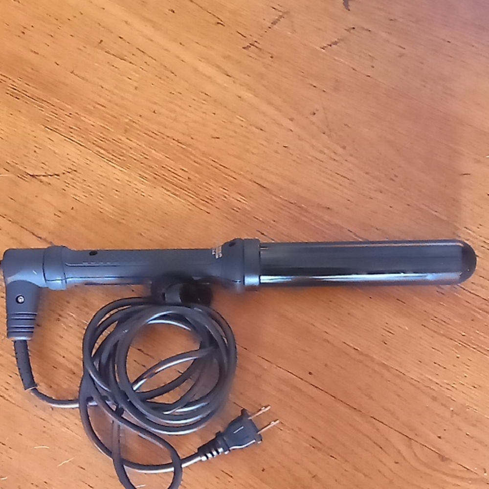 Lange Black Curling Wand with Power Cord